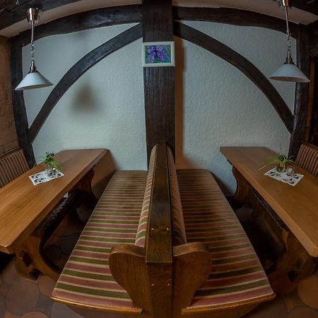 Ratskeller Niederurff - Hotel & Restaurant Бад-Цвестен Экстерьер фото