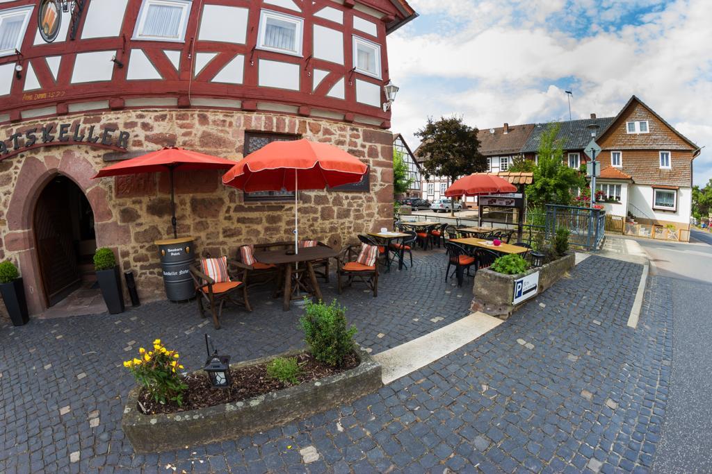 Ratskeller Niederurff - Hotel & Restaurant Бад-Цвестен Экстерьер фото