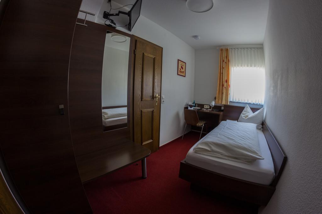 Ratskeller Niederurff - Hotel & Restaurant Бад-Цвестен Номер фото